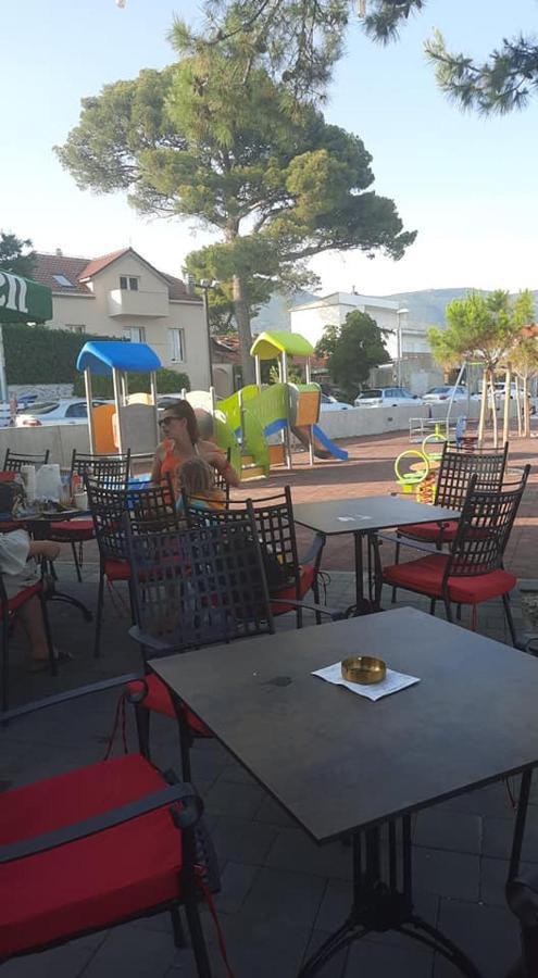 Apartment Drmic Kaštela المظهر الخارجي الصورة