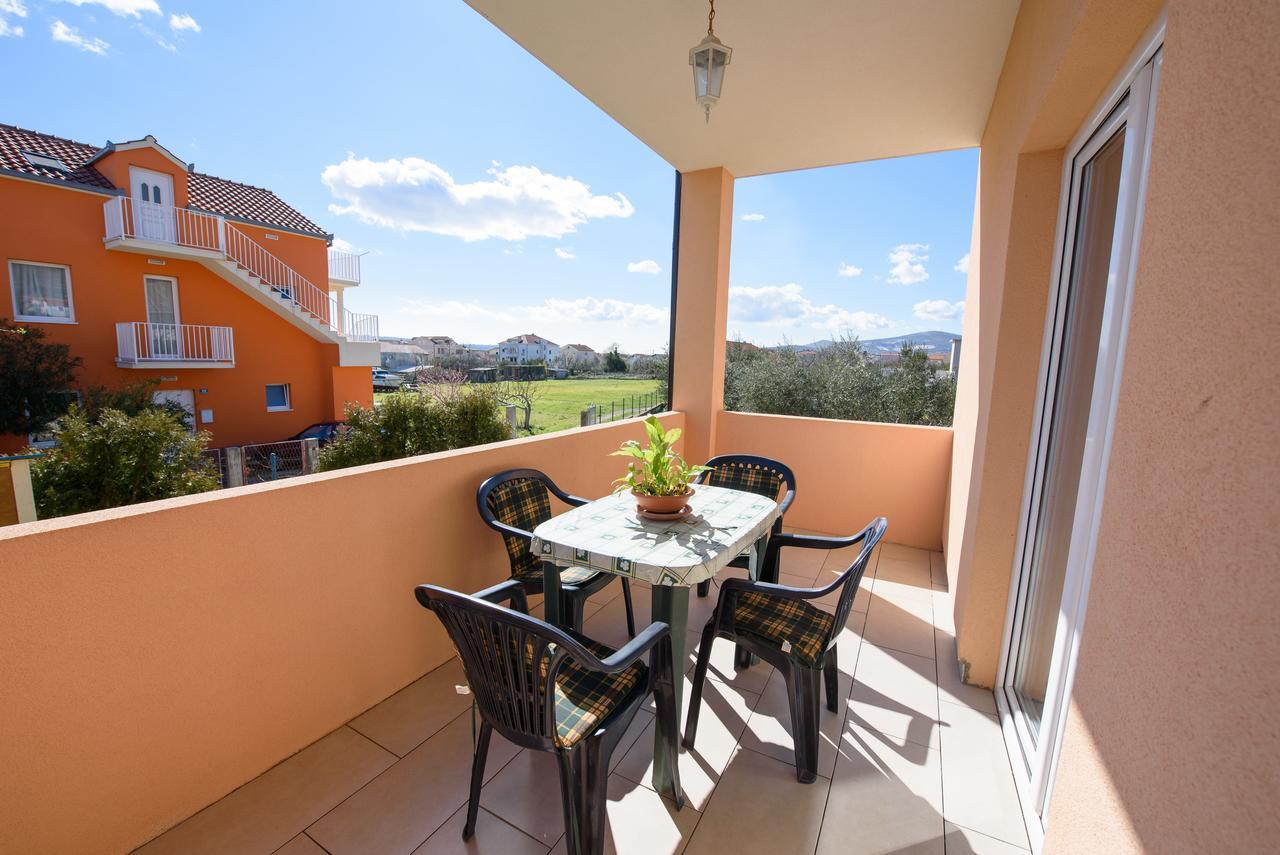 Apartment Drmic Kaštela المظهر الخارجي الصورة
