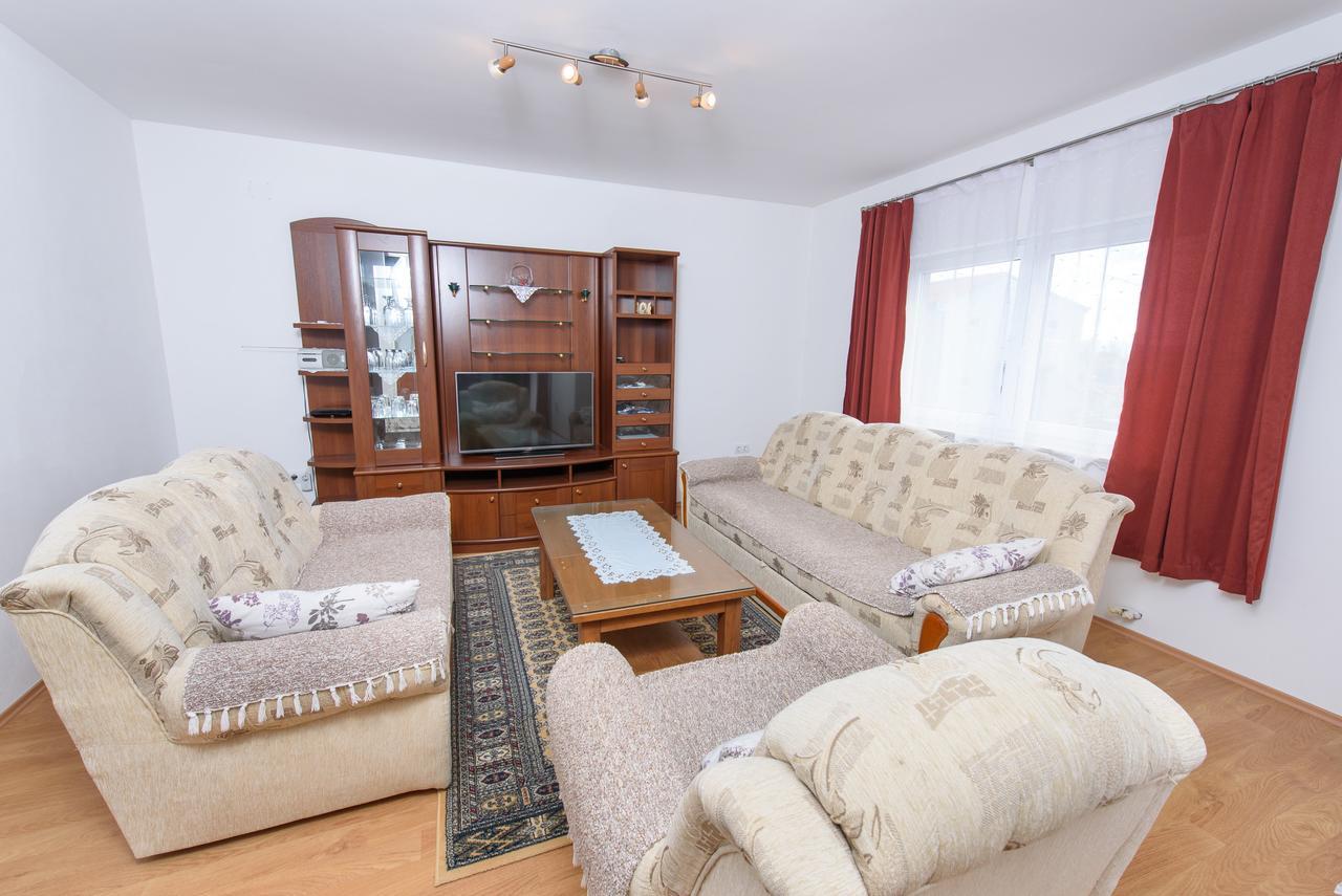 Apartment Drmic Kaštela المظهر الخارجي الصورة