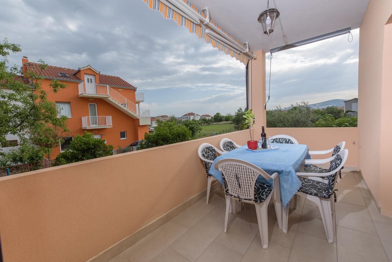 Apartment Drmic Kaštela المظهر الخارجي الصورة